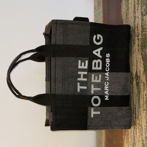 Marc Jacobs - The Tote Bag in black denim